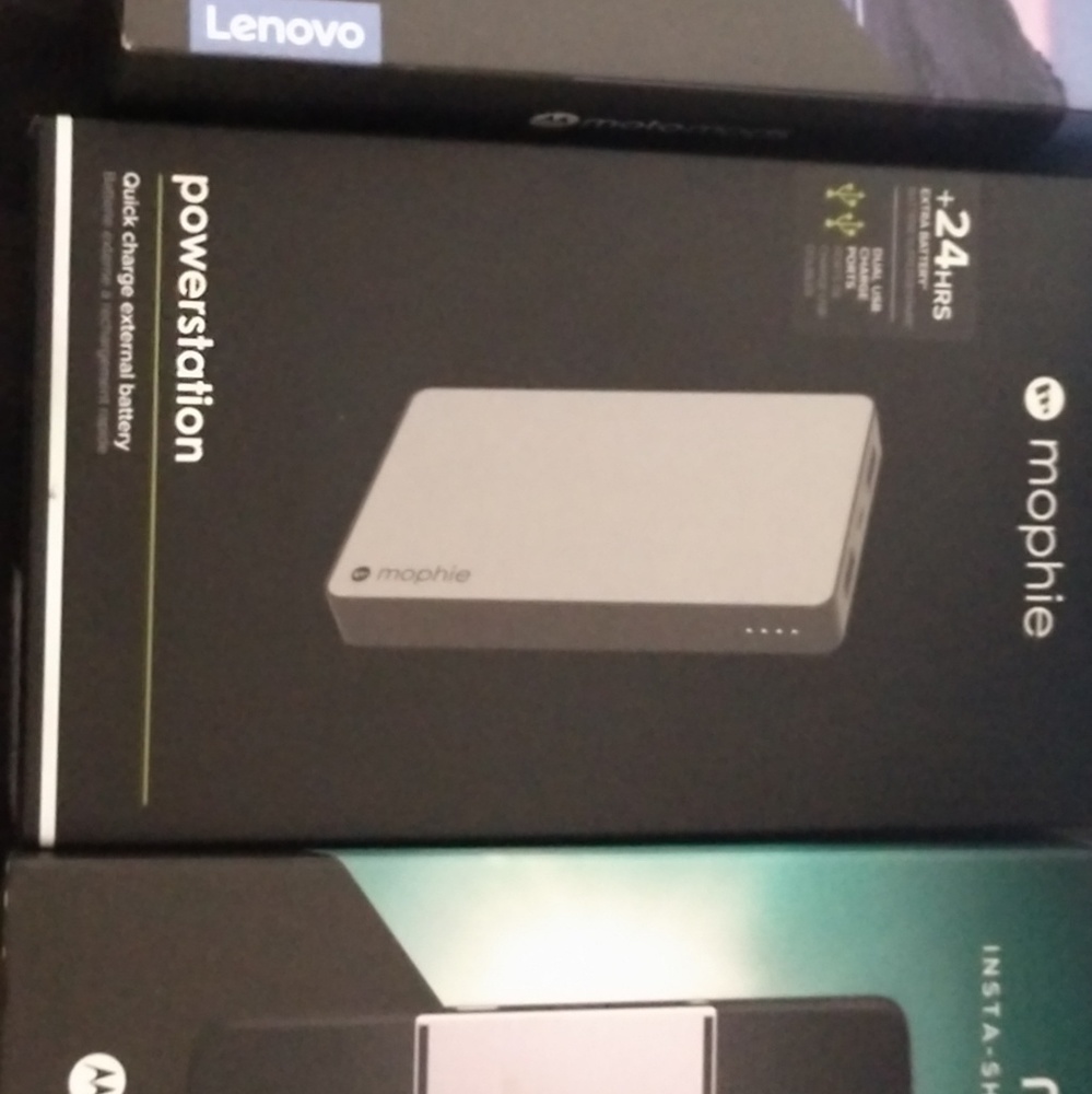 Verizon Moto power station